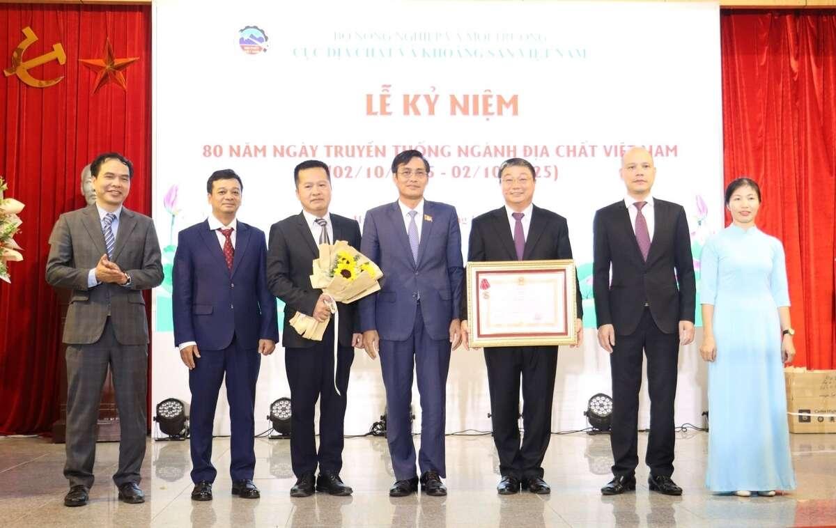 Nghiên cứu địa chất công trình là bước đầu tiên và quan trọng nhất trong mọi dự án xây dựng